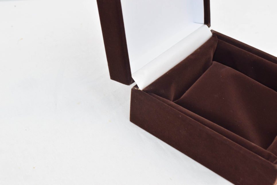 스탠다드 사이즈 상패 케이스 상세 컷