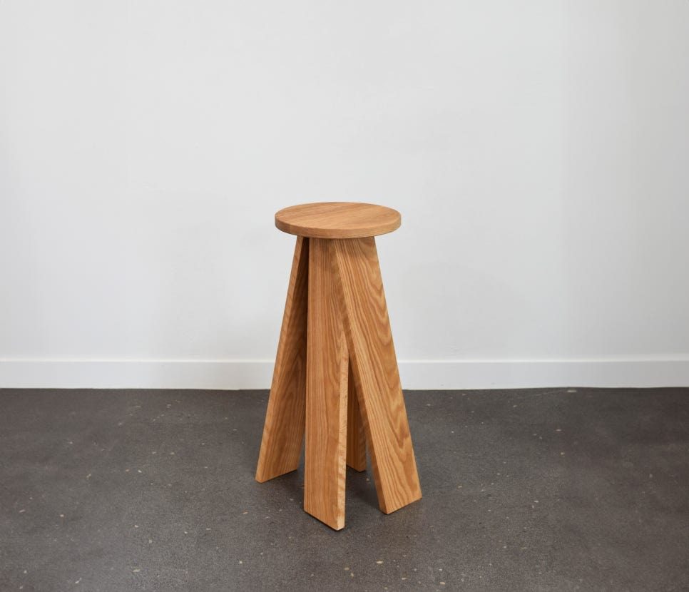 평평한 상판의 측면 라인